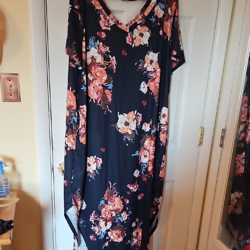 Chic Floral Maxi Dress with V-Neck